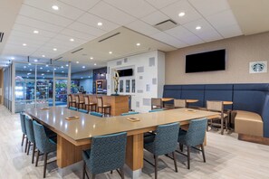 Lunch, dinner and brunch served - Courtyard by Marriott South Padre Island (South Padre Island)