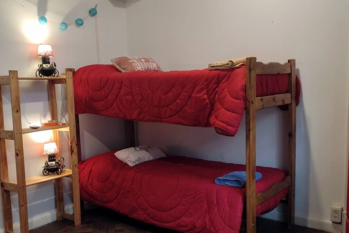 Habitación Goyeneche | Màn/rèm cản sáng, truy cập Internet không dây miễn phí, bộ trải giường 