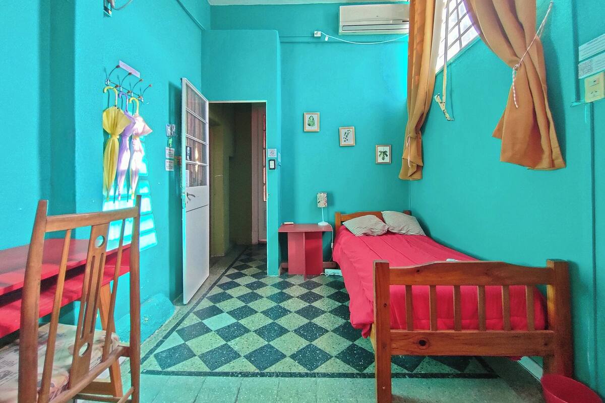 Habitación Yupanqui | Blackout drapes, free WiFi, bed sheets