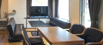 THE HOUSE CHITOSE STATION / Chitose Hokkaidō