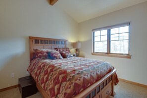 3 habitaciones, acceso a internet y ropa de cama 