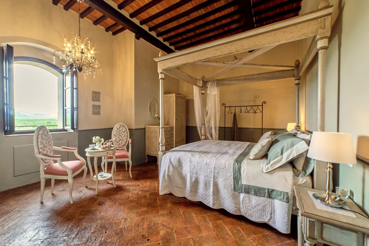 Habitación doble Deluxe (Val d'Orcia) | Ropa de cama de alta calidad, minibar, escritorio y wifi gratis