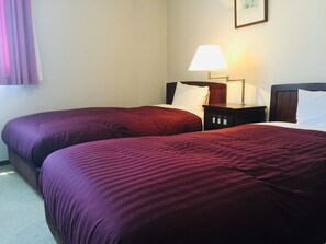 1 bedroom, free WiFi, bed sheets - Triple Room with Mountain View / Chino Nagano (Chino)