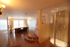 尊尚套房 | 防敏寢具、房內夾萬、獨特設計、獨特裝修