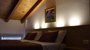Soundproofing, cribs (free), WiFi (free), bed sheets - AmaMantua (Mantua)