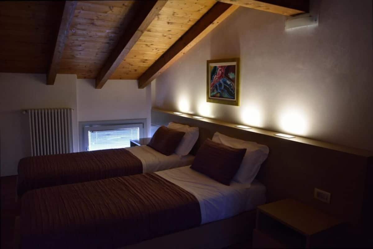 Family Suite, City View (Sordello) | Soundproofing, cribs (free), WiFi (free), bed sheets