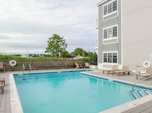 Seasonal outdoor pool, open 8:00 AM to 7:00 PM, sun loungers