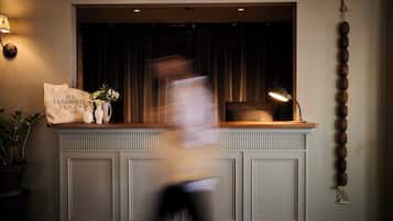 Lobby-Lounge