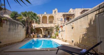 Charming Retreat: experience rustic elegance in this beautifully converted fh.