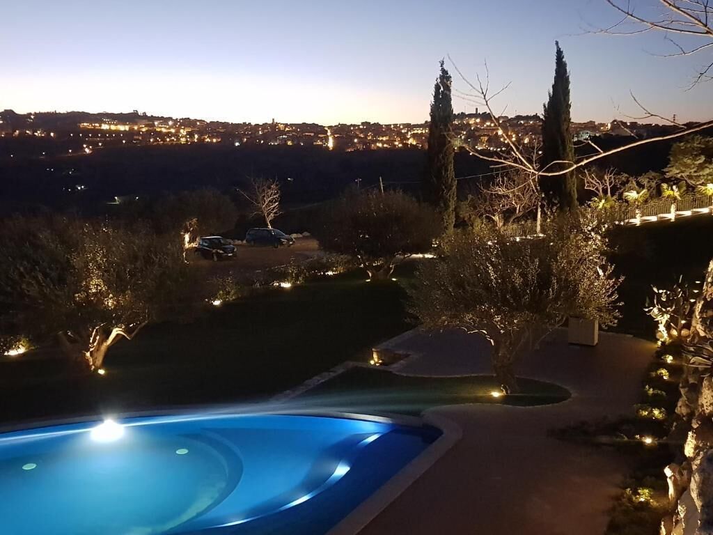 Piscine extérieure (ouverte en saison)