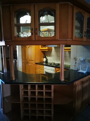 Apartment, 4 Bedrooms | Private kitchen