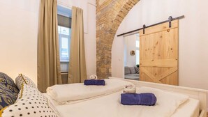Apartment | 1 bedroom, iron/ironing board, WiFi (free), bed sheets - D11- High Quality Apartments (Budapest)