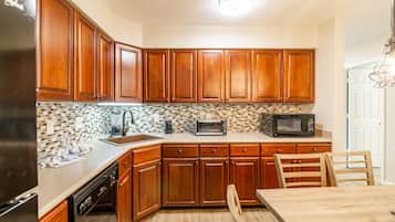Fridge, microwave, coffee/tea maker, toaster