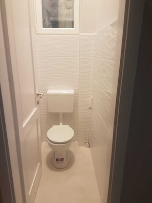 Apartment | Bathroom