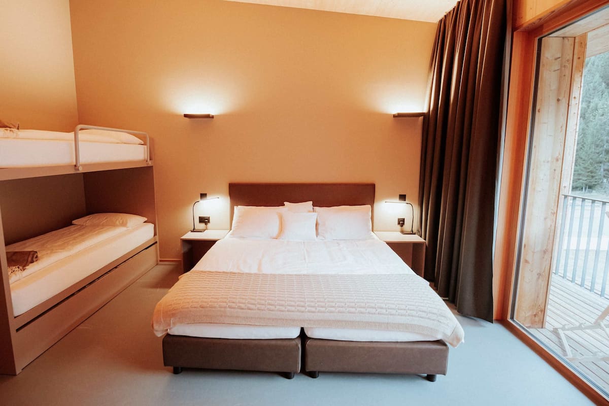 Family Room | In-room safe, individually decorated, individually furnished