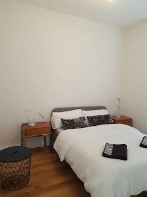 Two-Bedroom Apartment | 2 bedrooms - Edgbaston Apartments Stanmore 2 (Birmingham)