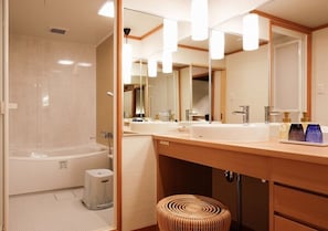 Hair dryer, towels