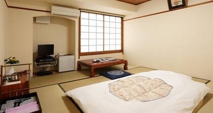 Main building Japanesestyle room 14 t / Niimi Okayama