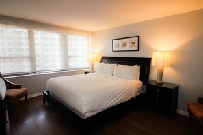 2 عدّة غرف نوم ومكواة/لوح كي وواي فاي مجانًا وملاءات أسرّة