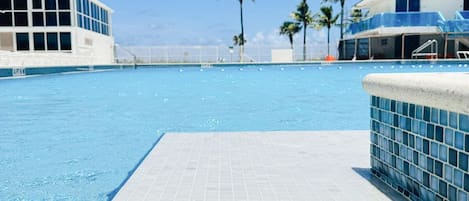 Beheizter Pool