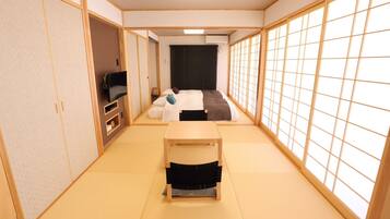 2 bedrooms, desk, free WiFi, bed sheets
