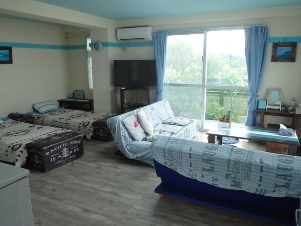 1 bedroom, desk, free WiFi, bed sheets - Deluxe room / Ishigaki Okinawa (Ishigaki)