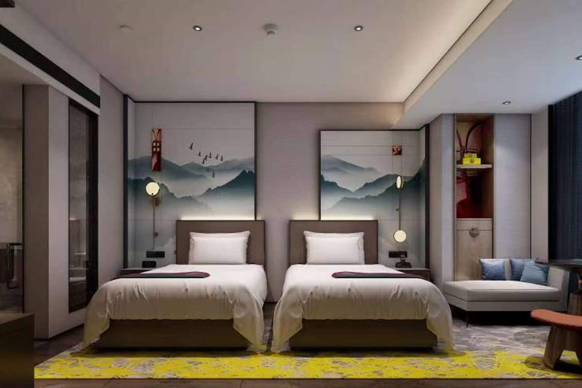 Minibar, desk, iron/ironing board, free WiFi