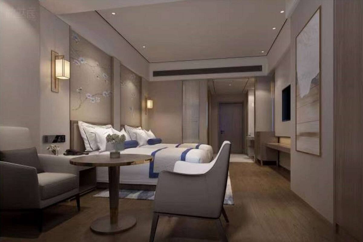 Minibar, skrivebord, strykejern/-brett og wi-fi (inkludert)