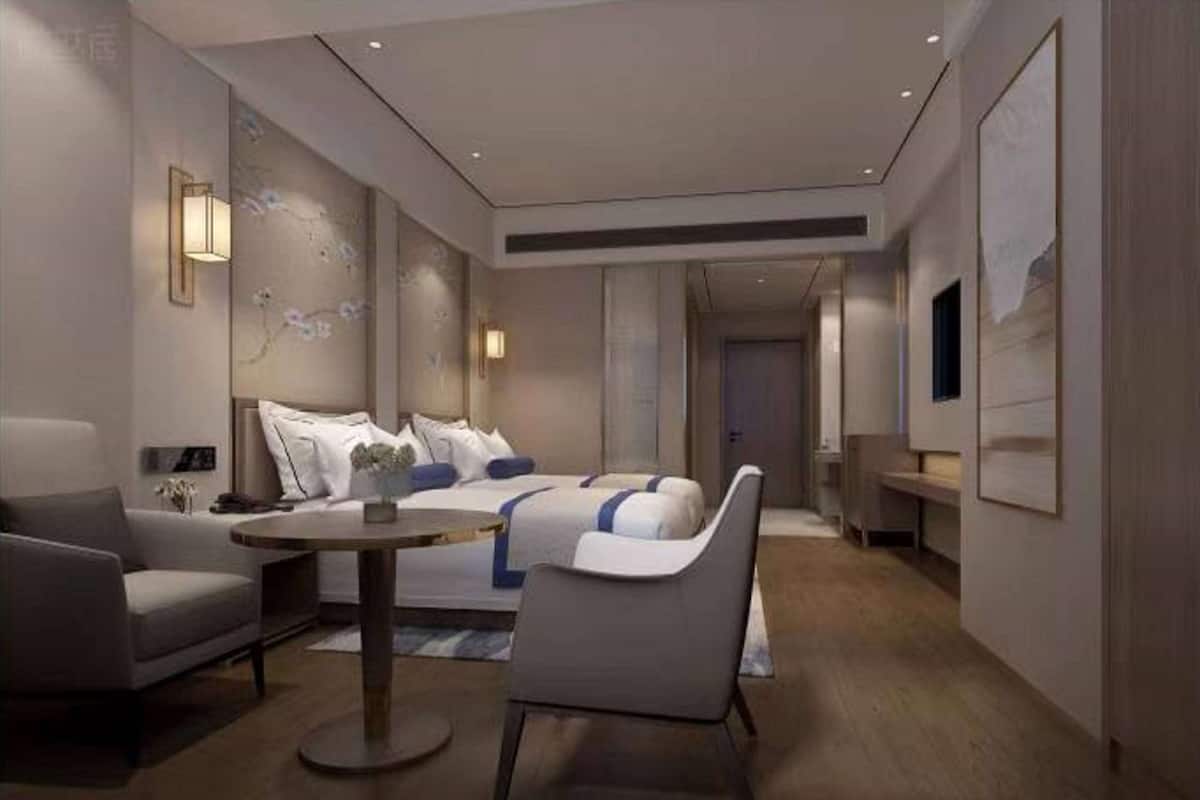 Minibar, desk, iron/ironing board, free WiFi