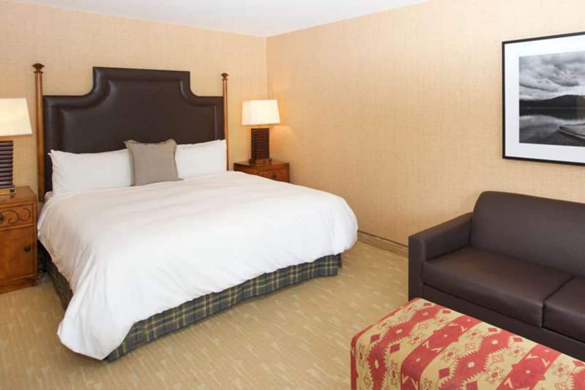 In-room safe, desk, laptop workspace, blackout drapes
