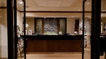 Couples treatment room(s), hot tub, steam room, Turkish bath/hammam