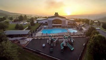 Indoor pool, outdoor pool