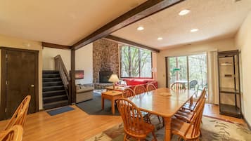 Townhome, 2 Bedrooms | Dining