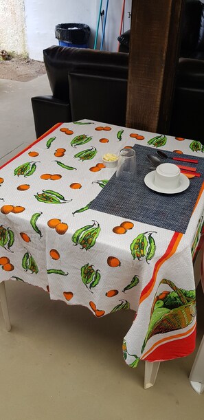 週末供應自助早餐 (每人 BRL10)