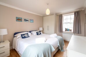 3 bedrooms, WiFi, bed sheets