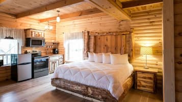 1 bedroom, desk, WiFi, bed sheets