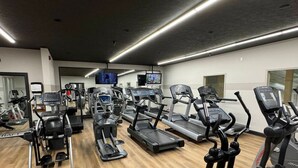 Fitness facility - Cozy Lodge Fireplace Suite in Ohio's Amish Country (Millersburg)