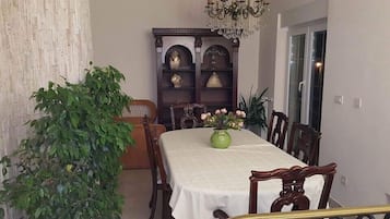 In-room dining