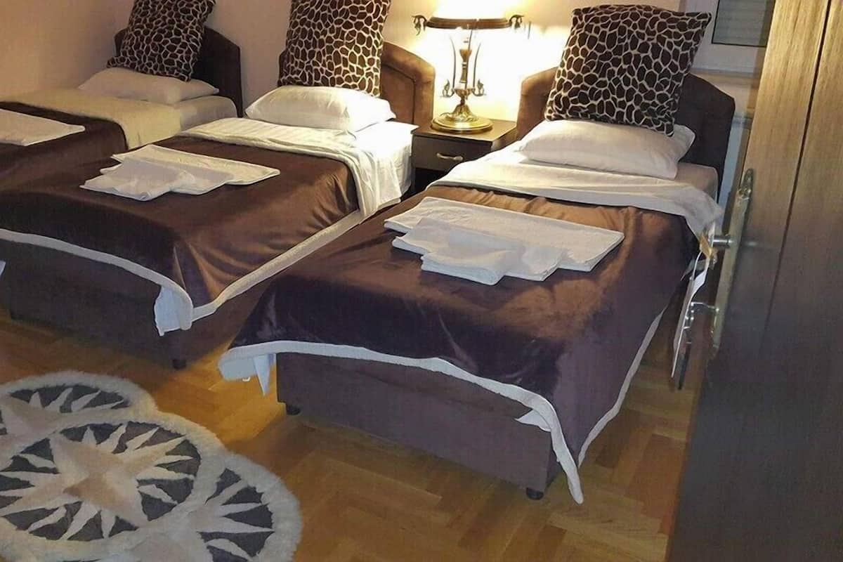Triple Room | 2 bedrooms, premium bedding, laptop workspace, free WiFi