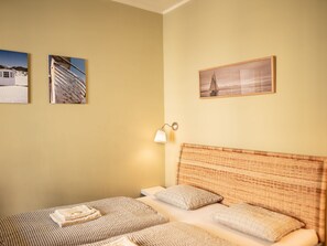 2 camere, una scrivania, Wi-Fi