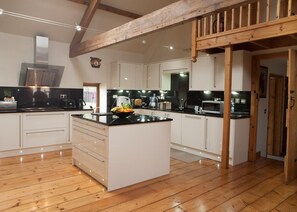 Interior - Beudy Bach (Llanelli)