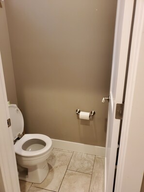 Hair dryer, towels - Private room in our home minutes from U of O (Eugene)