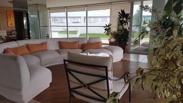 Sala de estar en el lobby