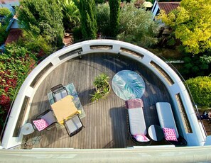 Panoramic-Suite, eigenes Bad, Kanalblick (Suite Oscar) | Blick vom Balkon