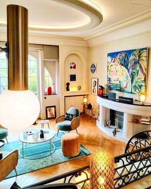 Bar (in der Unterkunft)