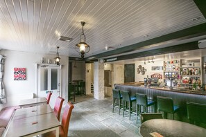 바(숙박 시설 내)