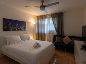 1 bedroom, iron/ironing board, free WiFi, bed sheets
