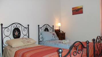 2 chambres, fer et planche Ă repasser, lit parapluie, Wi-Fi