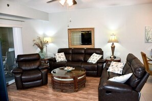 Una Smart TV, una chimenea