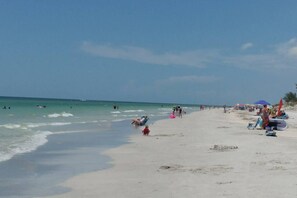 Beach nearby - Waterfront, Harbourside, Water Park, Beach, #5515 (Indian Rocks Beach)